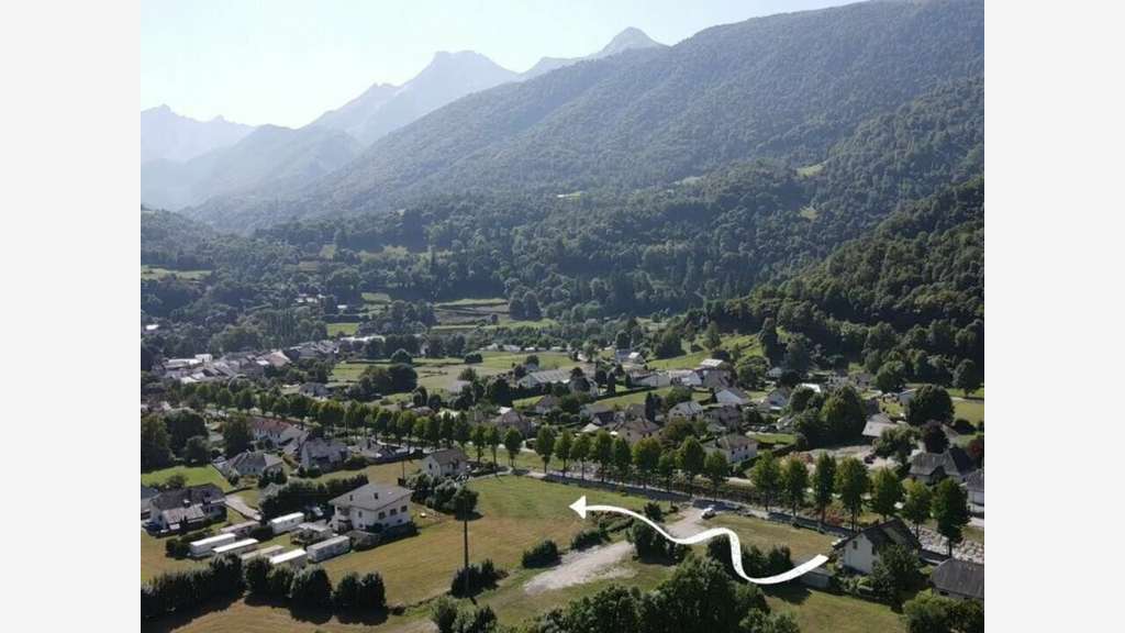Foncier stratégique à vendre à Laruns