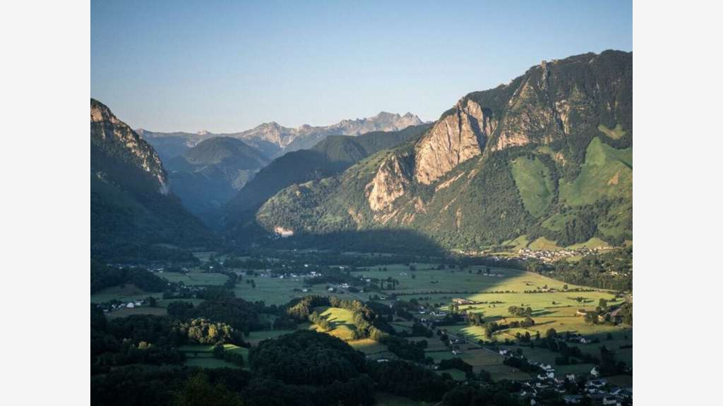 Vaste foncier pour tourisme à vendre à Bedous