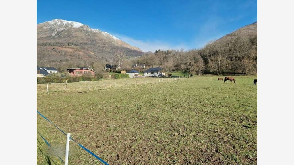 Vaste foncier pour tourisme à vendre à Bedous
