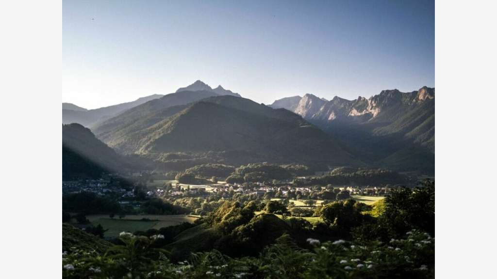 Vaste foncier pour tourisme à vendre à Bedous