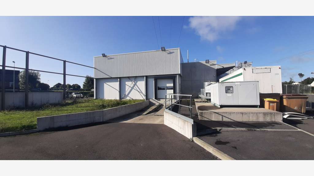 Vente bâtiment industriel de 950m² à Quintin