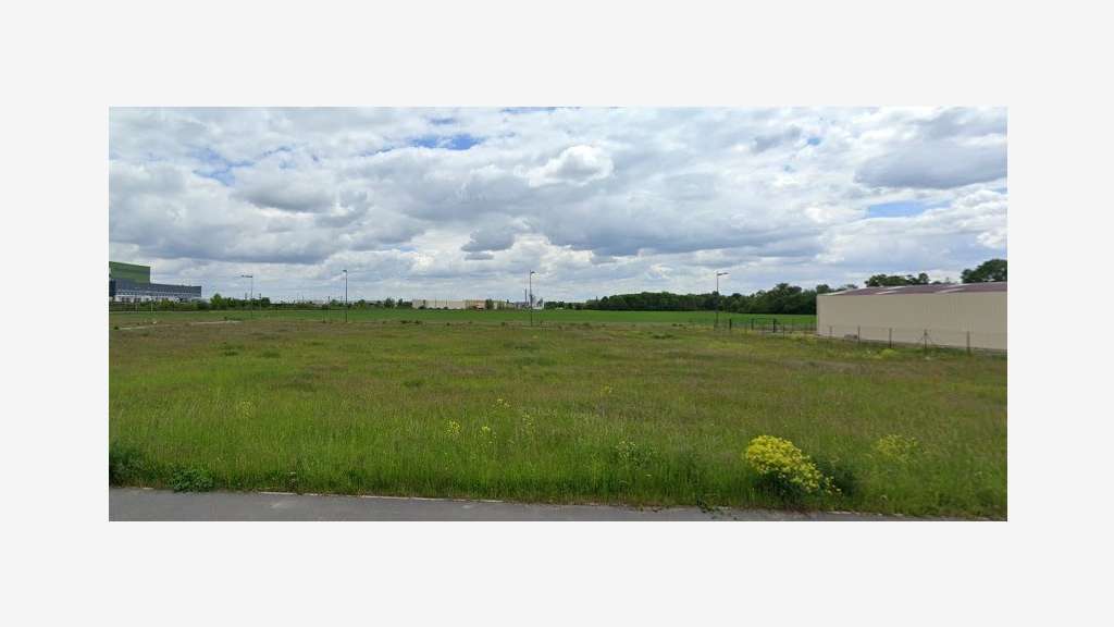 AV terrains industriels de 1200 à 2400m² à Recy