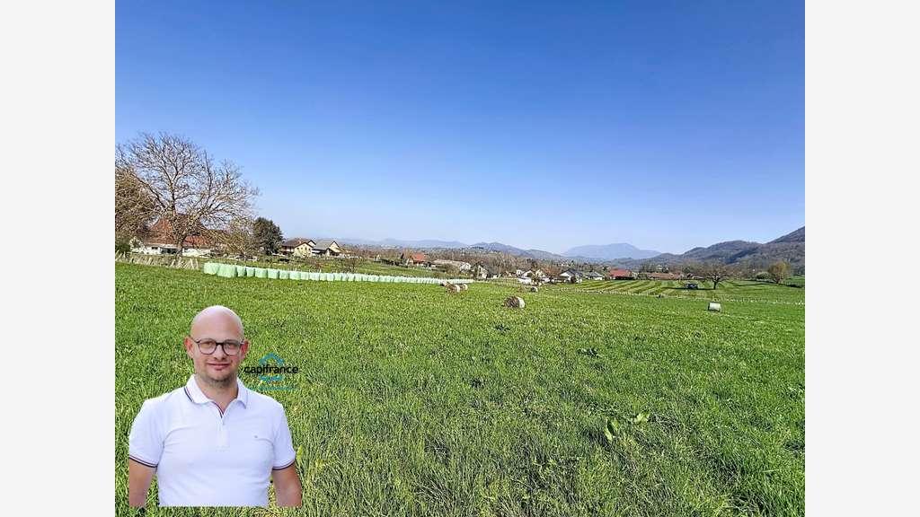 Terrain 14000m² à vendre à Saint-Béron