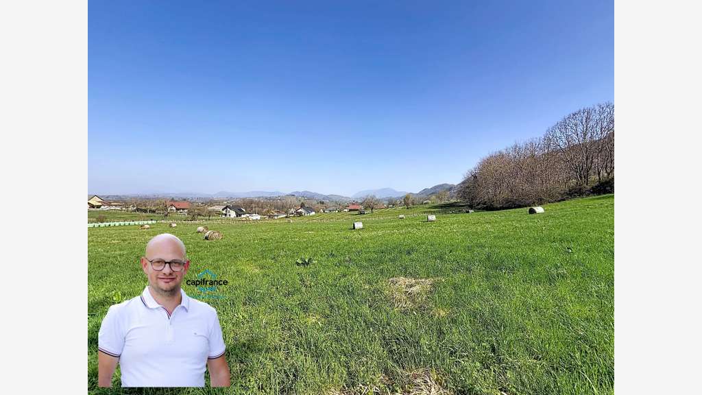 Terrain 14000m² à vendre à Saint-Béron