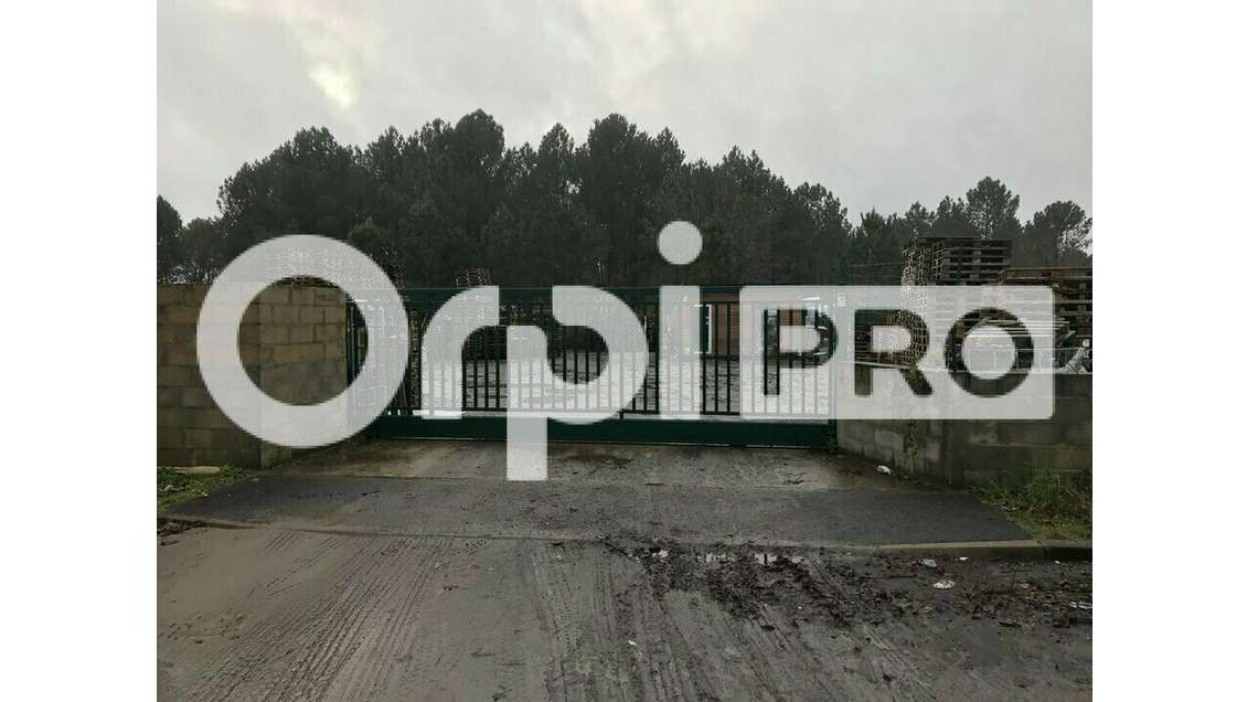 Terrain 2515m² à vendre à Saint-Jean-d'Illac