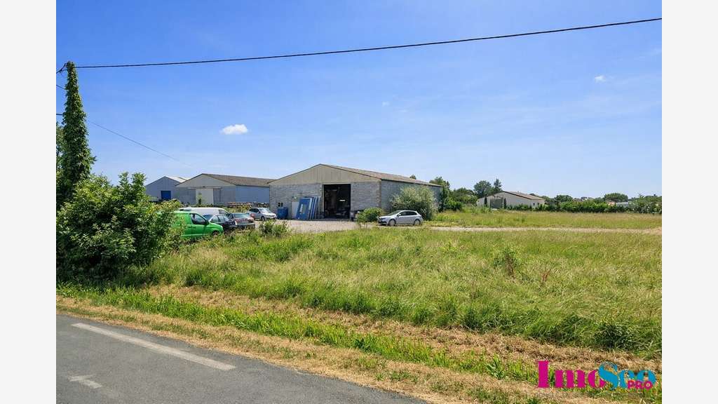 Vente terrain de 6911m² Saint-Louis-de-Montferrand