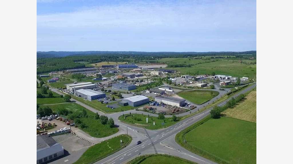 AV 11ha terrains industriels Villefranche-Rouerque