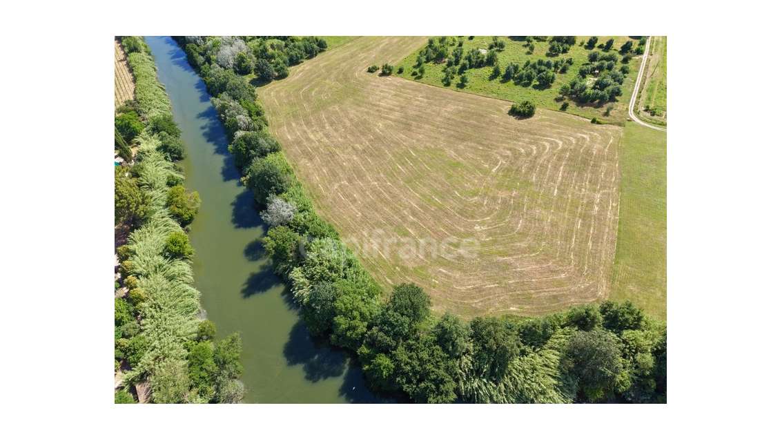 Parcelle agricole 4300 m² - SOMMIERES (GARD)
