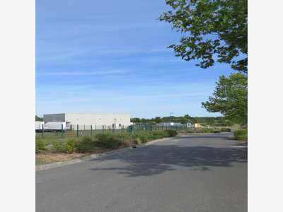 À vendre – 2,5 hectares de terrains industriels à 
