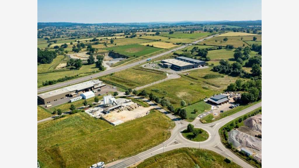Terrains industriels 2ha à vendre à Charolles (71)