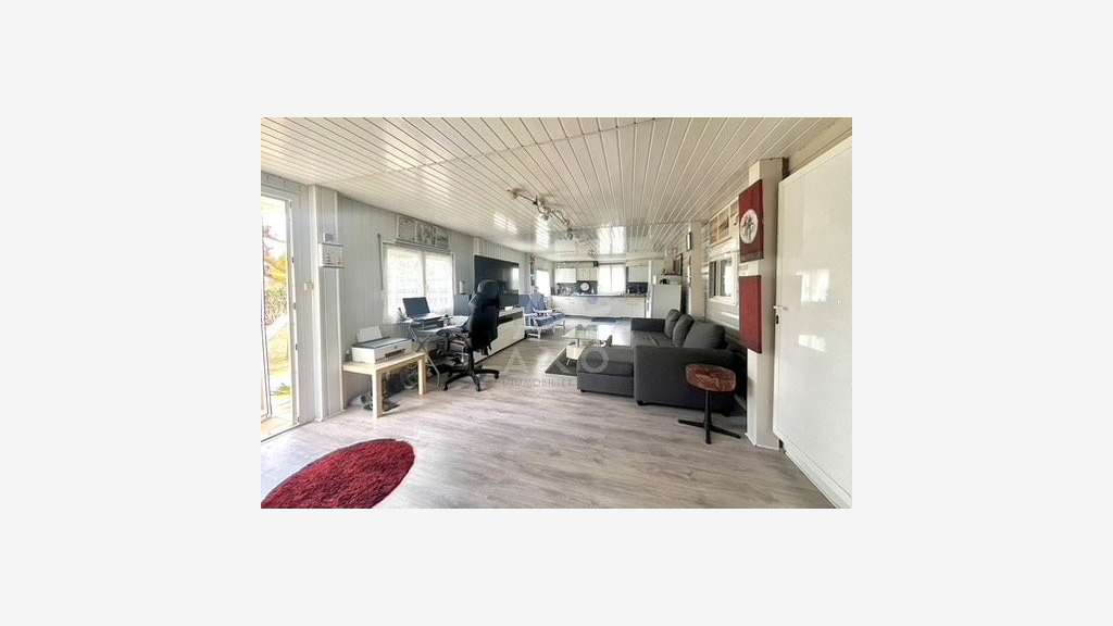 Terrain de loisirs de 759 m² avec grand MOBIL- HOM