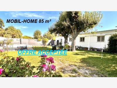 AV terrain de loisirs 530m² avec mobil home à Vias