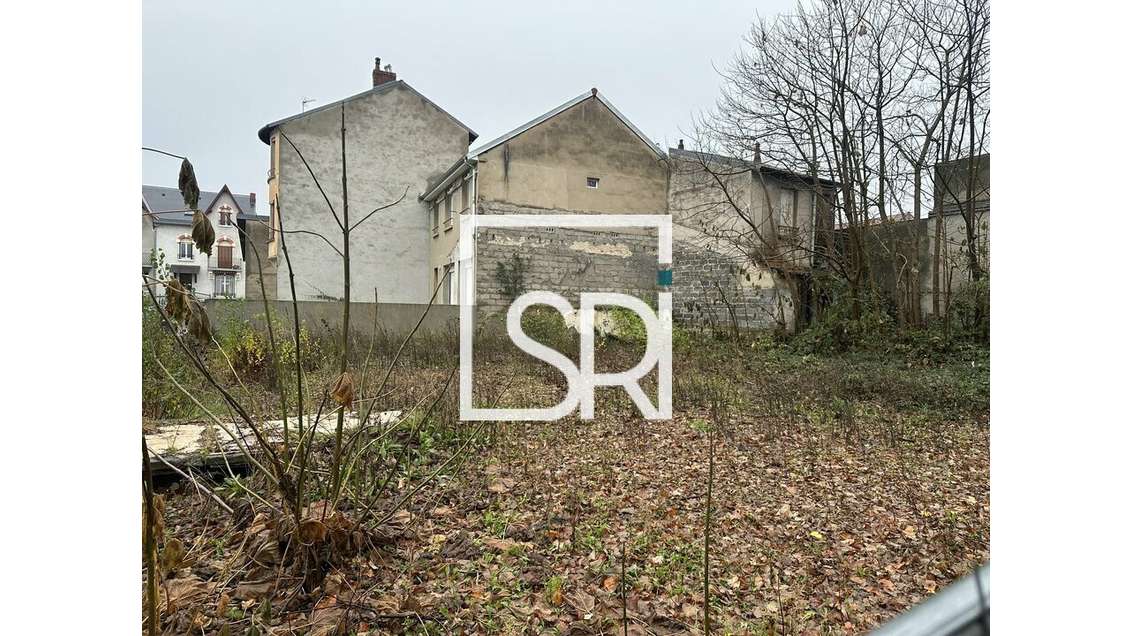 Terrains à vendre vers l'hôpital de Vichy