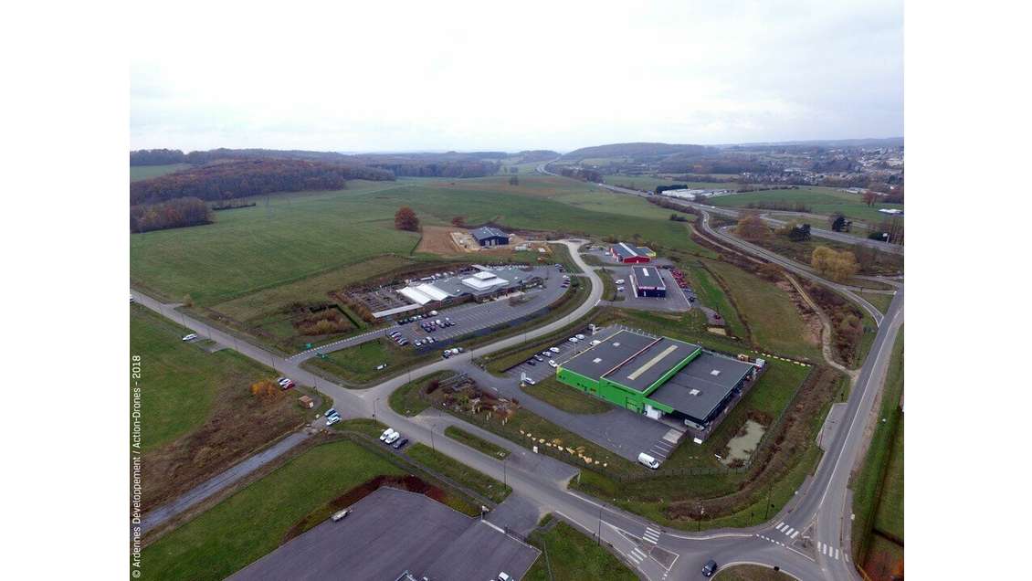 Terrain 110 000m² à vendre à Vivier-au-Court (08)