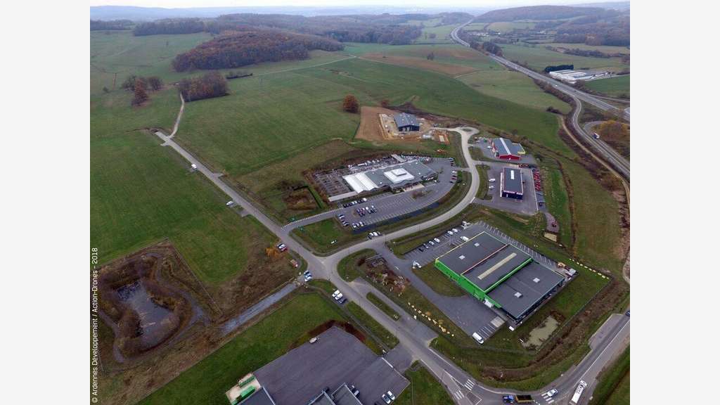Terrain 110 000m² à vendre à Vivier-au-Court (08)