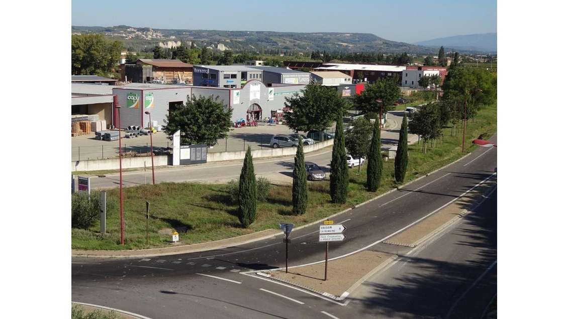AV terrains industriels de 2 500m² à 1 ha à Sablet