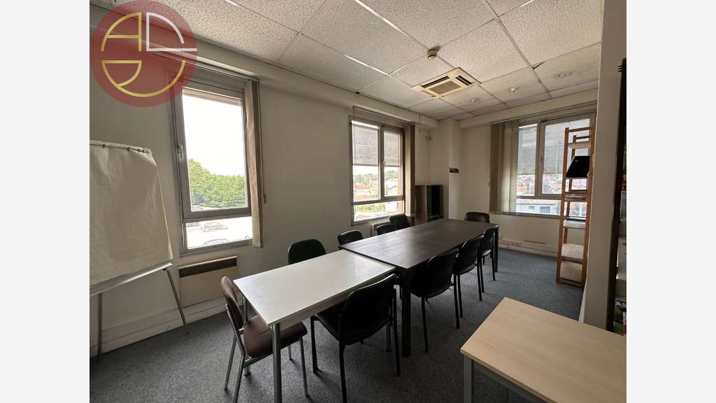 Vente bureaux lumineux 806m² PMR à Toulouse centre