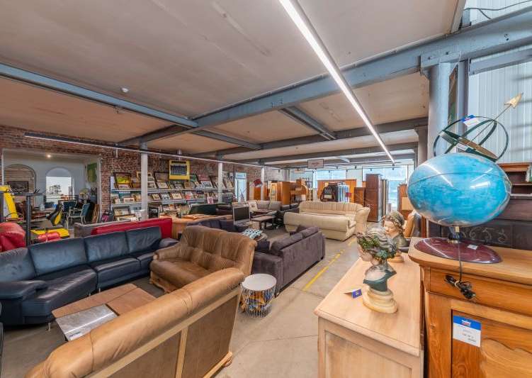 HAPPY CASH - HAPPY TROC - La seconde main n'est pas l'avenir, elle est déjà le présent.