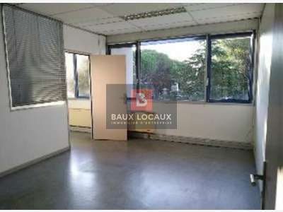 Bureaux de 189m² à louer au 1er étage à Avignon