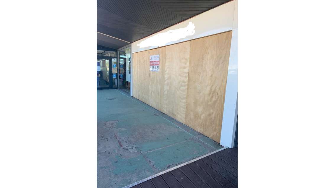 À louer local commercial 240m² Avignon Nord Vedène