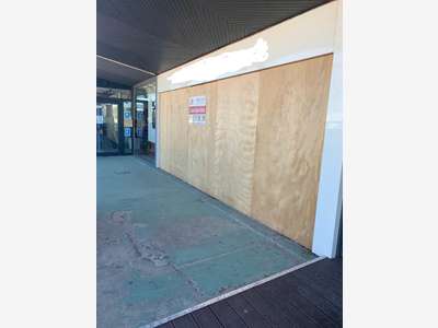 À louer local commercial 240m² Avignon Nord Vedène