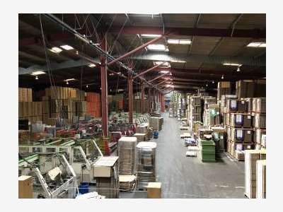 A louer local d'activité 6000m² à Avignon Noves