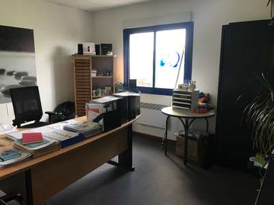 Loue bâtiment d'activité en excellent état 450m²