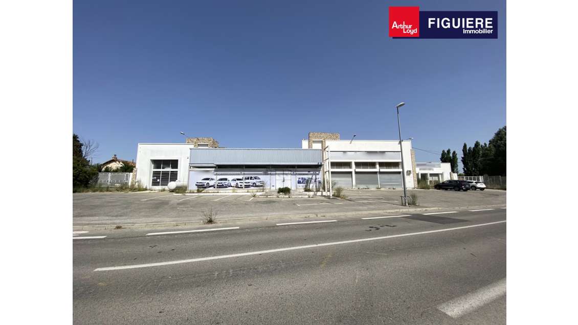 Loue bâtiment mixte independant 1119m² Aix en Pce