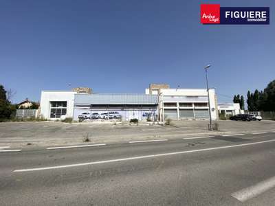 Location Locaux d'activités - Entrepôts au Tholonet