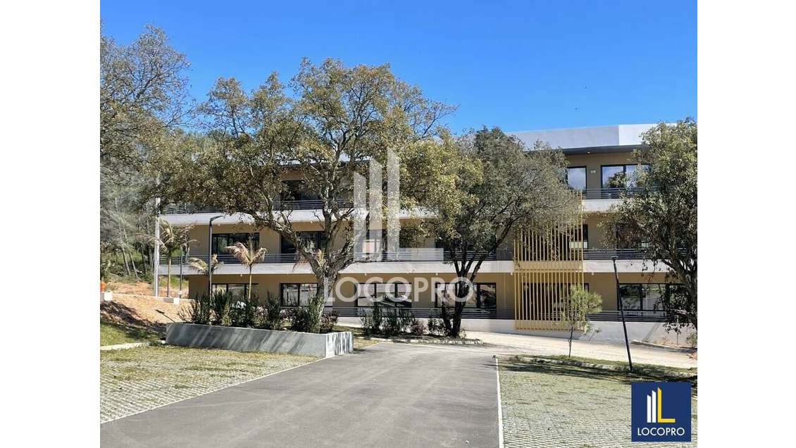 Bureaux divisibles de 11 000m² à louer à Biot