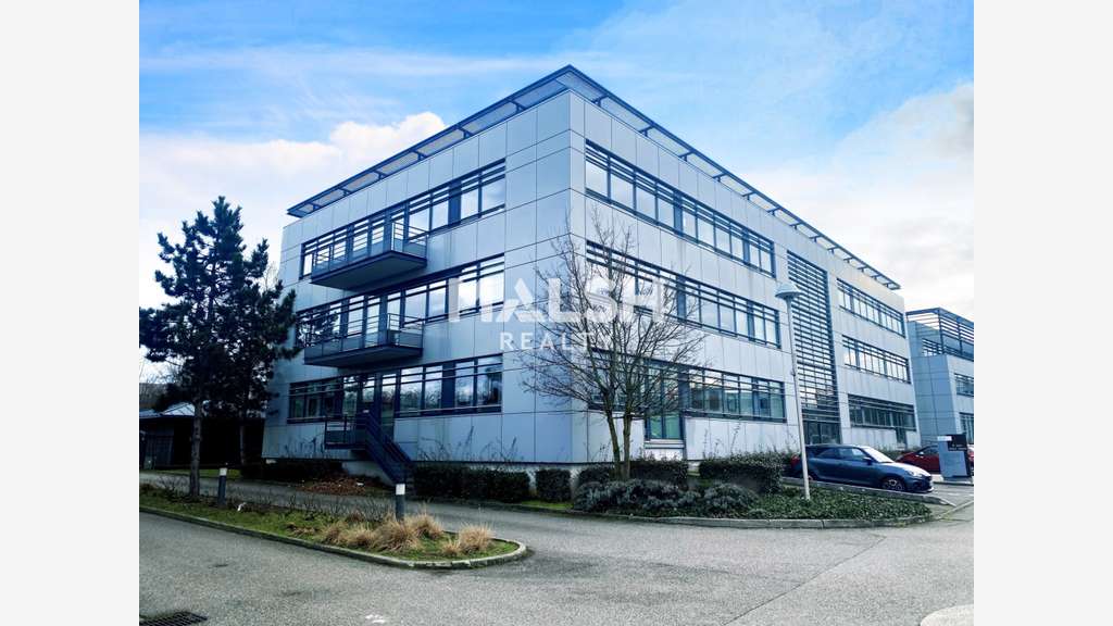Bureaux de 201m² à louer à Saint Priest