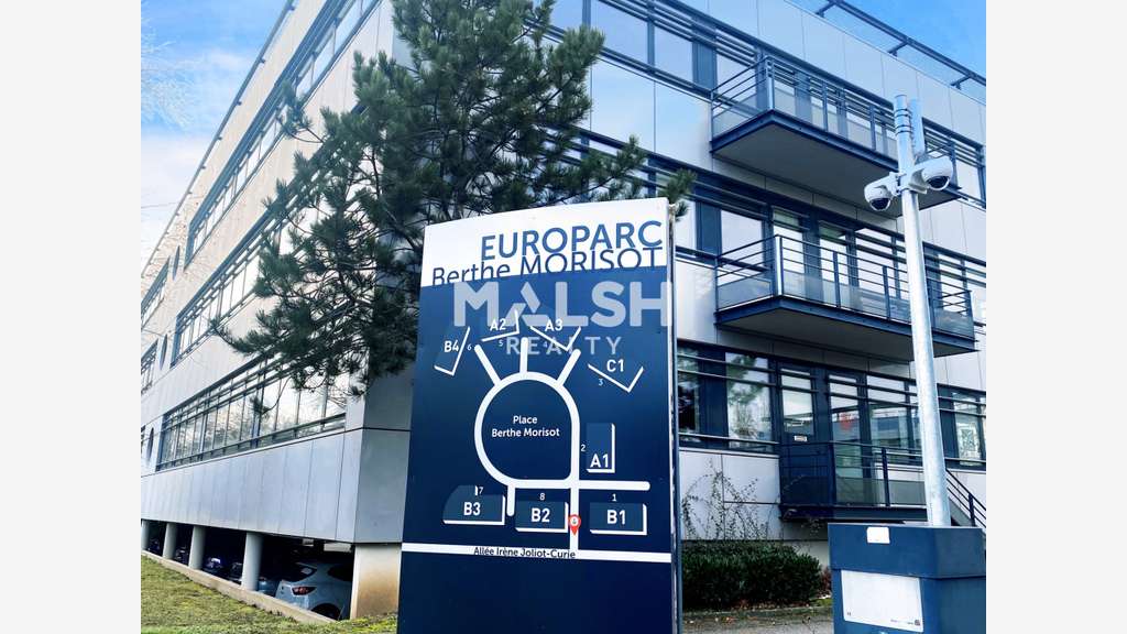Bureaux de 201m² à louer à Saint Priest