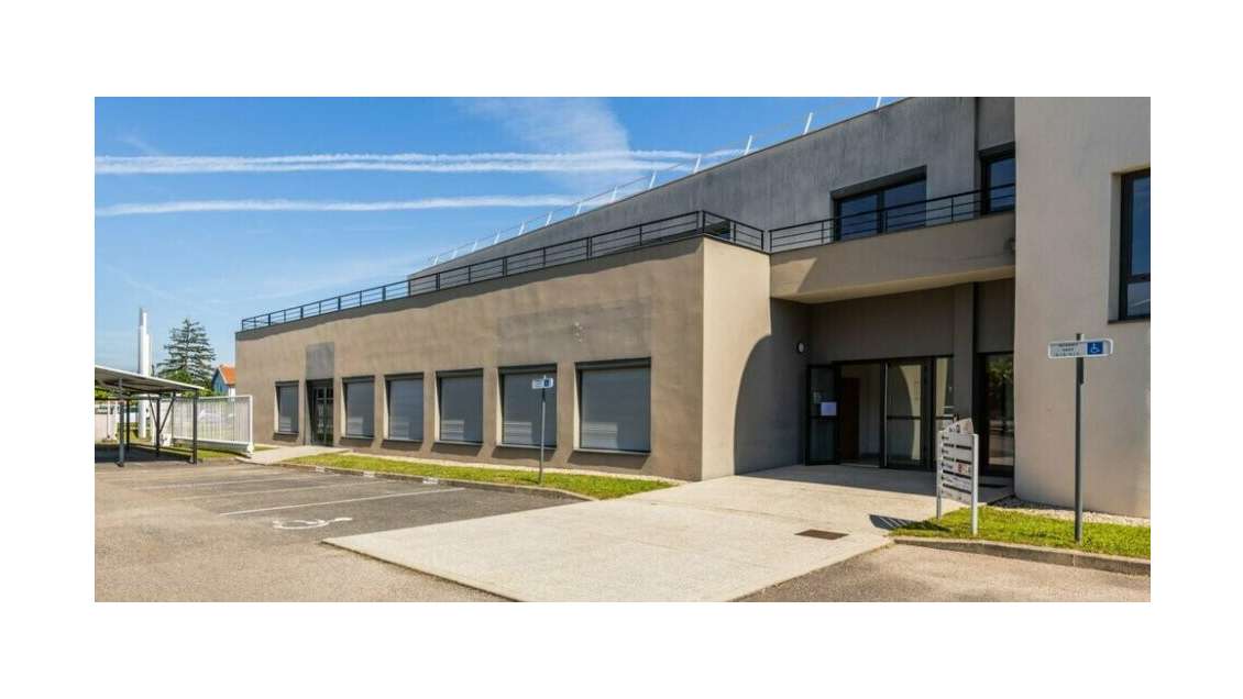 Bureaux lumineux de 218m² à louer à Saint Priest