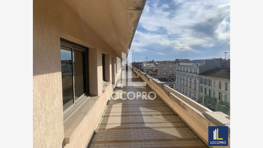 Bureaux de 292m² à louer à Nice hyper centre