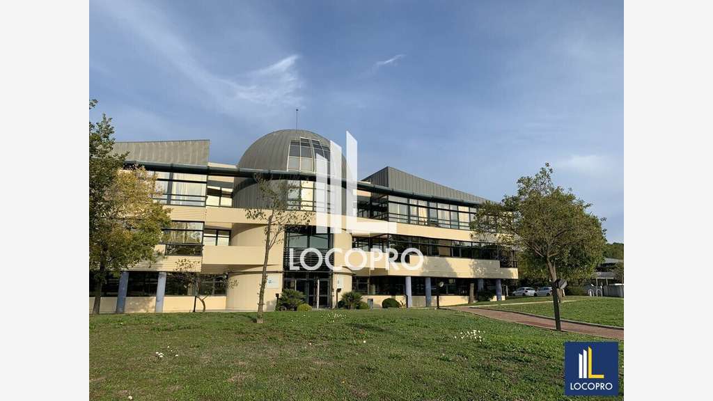 Bureaux à louer à Biot immeuble de bon standing