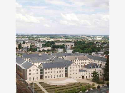 Location bureaux 3400m² à Châteauroux centre