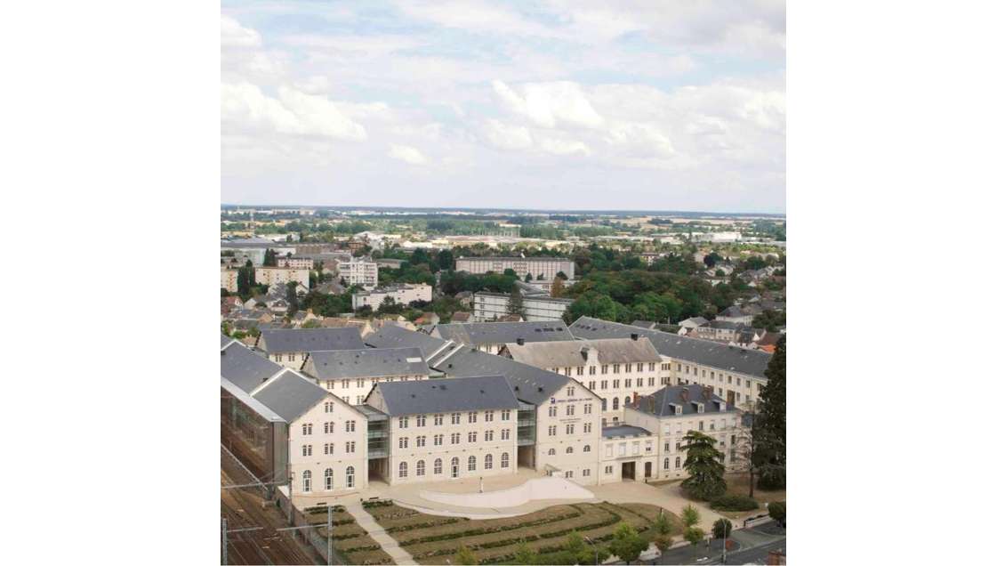 Location bureaux 3400m² à Châteauroux centre