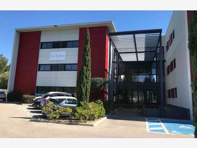 À louer bureaux de 15m² à 71m² à Nîmes