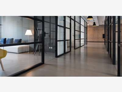 Bureaux de 180m² en location à Orange Vaucluse