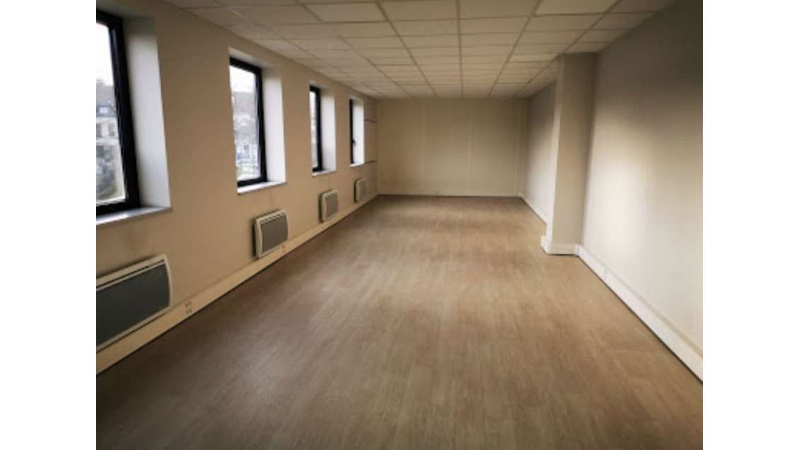 A louer bureaux de 31m² au 1er étage à Roubaix