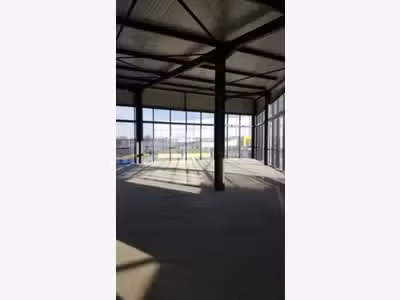 À louer bureaux de 330m² à Avignon ZI Courtine 