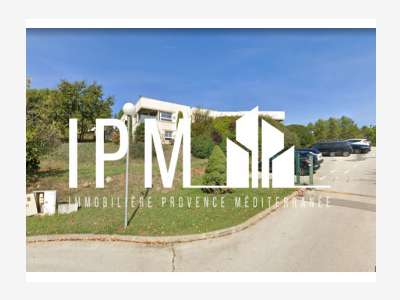 A louer bureaux de 416m² en RDJ à Gardanne