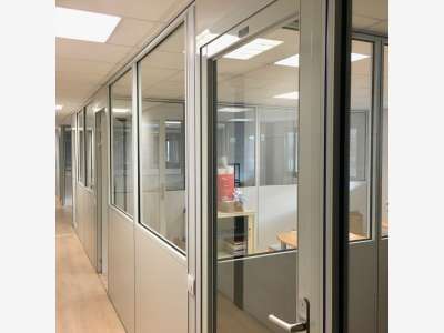 A louer bureaux de 140m² proche d'Amiens à Glisy 