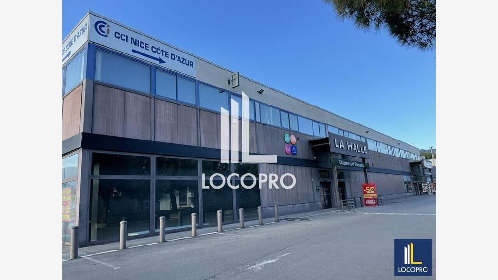 A louer bureaux de 370m² divisibles à Grasse