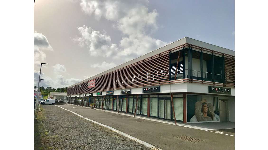 A louer bureaux neufs de 71.5m² à Jarry