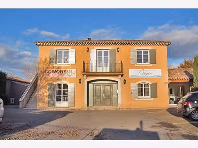 À louer bureaux de 12m² à L'Isle sur la Sorgue