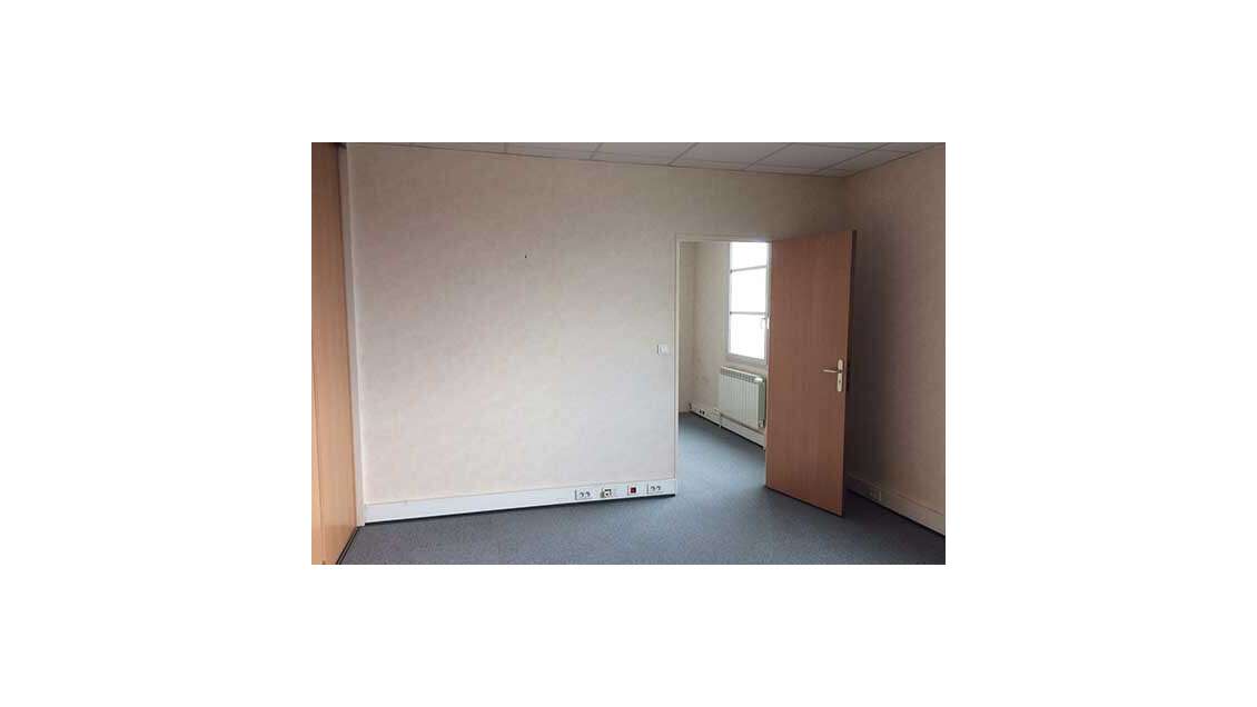 Plateau de bureau de 250 m² à louer à Soissons