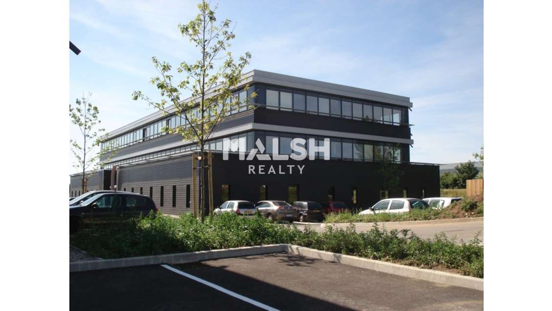 Bureaux 294m² divisibles à louer à Vaulx Milieu