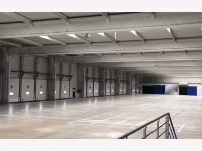 Entrepôt 8899m² à louer à Montbéliard en Bourgogne