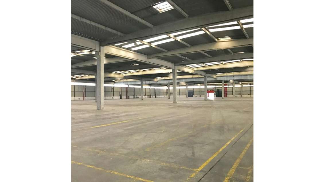 Location entrepôt de 11 000m² à Amiens